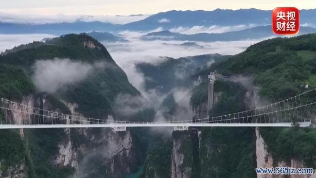 中国入境游何以“圈粉”世界 爆发式增长背后的魅力